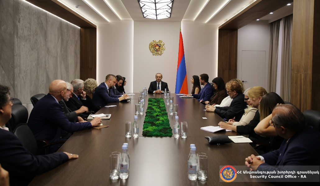 ՀՀ ԱԽ քարտուղարն ընդունել է «Save Armenia» հուդայա-քրիստոնեական միության պատվիրակությանը