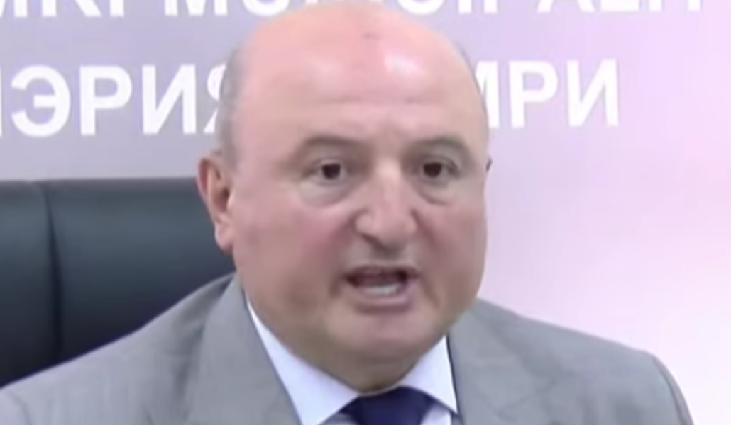 Դիտավորյալ արեցին, հիմա խակեռները ինչ ասես կարան անեն․ Ղուկասյանը՝ շատրվաններից Վարդավառի օրը «Դոլյա Վորովսկայա» երգի հնչելու մասին