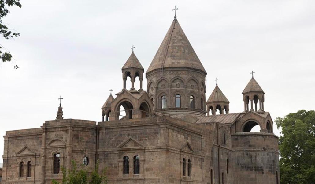 Հորդորում ենք ՀՀ իշխանություններին՝ անհապաղ ազատ արձակել հոգևոր մեր եղբայրներին, ազգային բարերարին. Մայր Աթոռ Սուրբ Էջմիածին