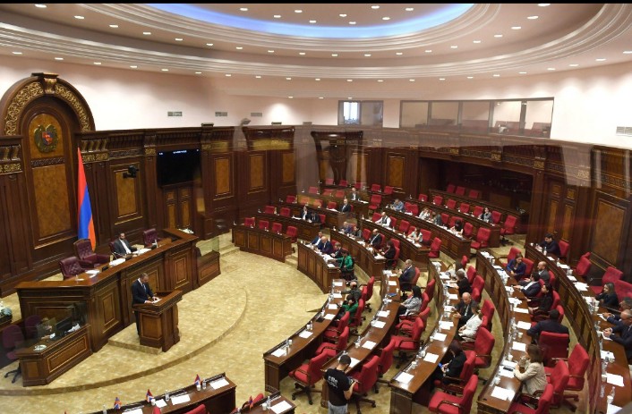 ՀՀ Ազգային ժողովը մեկնարկել է հերթական նիստերը․ օրակարգում՝ 26 հարց և առանցքային օրենսդրական նախաձեռնություններ